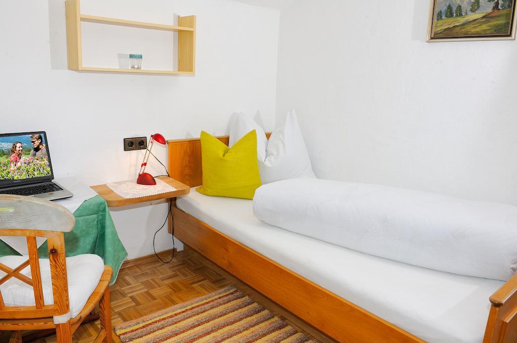 Haus Steinroeschen Apartment Зеефелд в Тирол Стая снимка