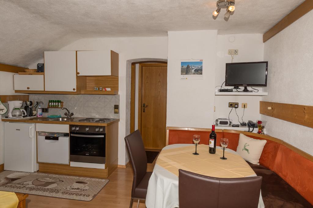 Haus Steinroeschen Apartment Зеефелд в Тирол Екстериор снимка