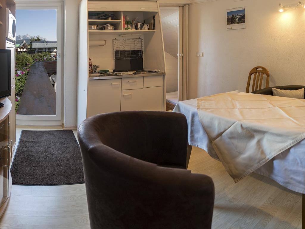 Haus Steinroeschen Apartment Зеефелд в Тирол Екстериор снимка